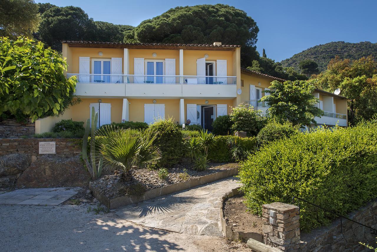 Hotel-Club Du Domaine D'Aiguebelle, Ussim Vacances Le Lavandou Kültér fotó